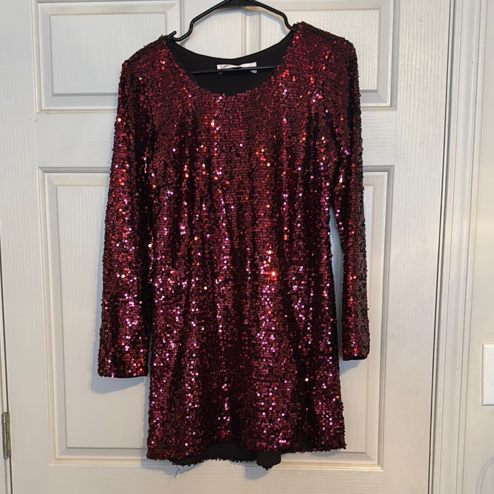 Dress the Population burgundy  Sequin Long Sleeve Sheath Dress